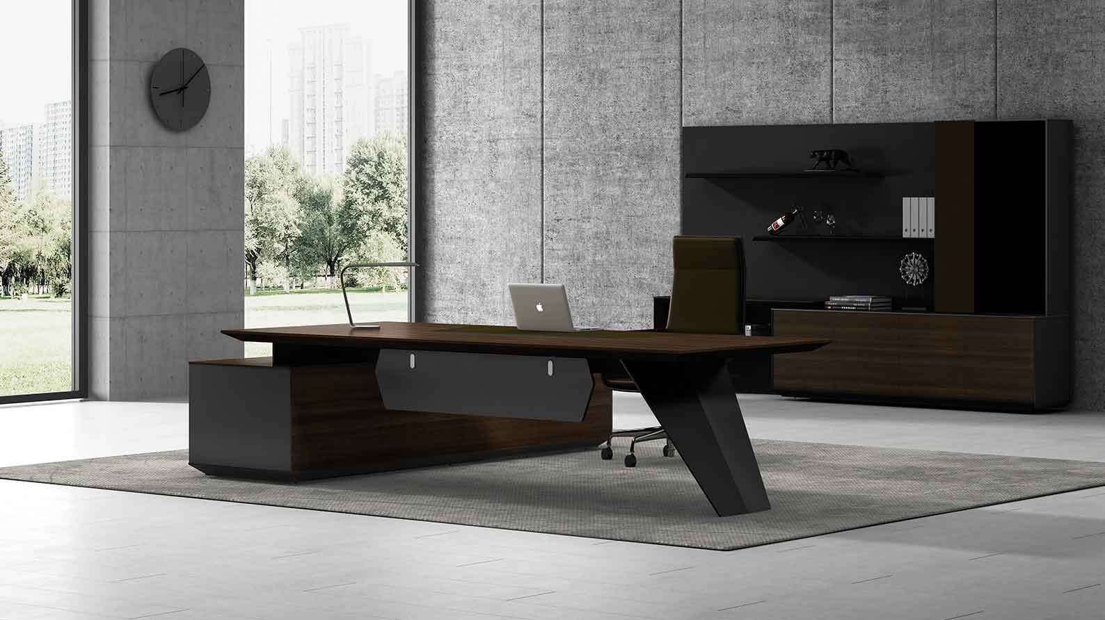 Desk Features and Storage Options