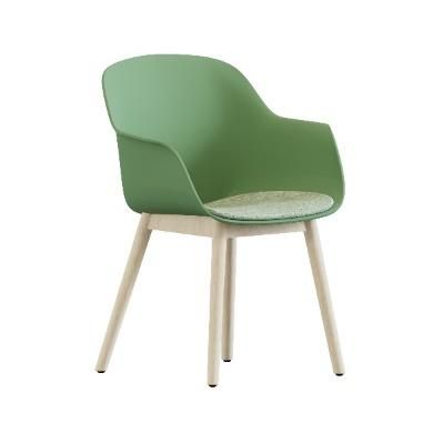 Tub‑4LW‑SF Lounge Chair – PP Shell · Soft Cushion Seat · Solid Wood Legs