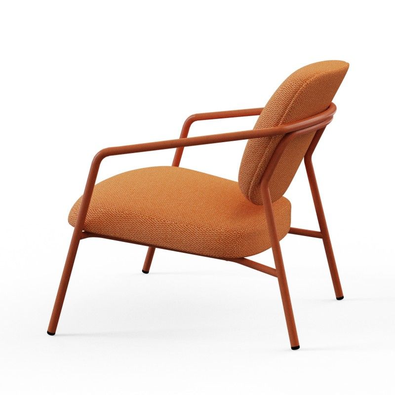 Swing‑1 Lounge Chair – Multilayer Inner Frame · High‑Density Sponge · Black Metal Base